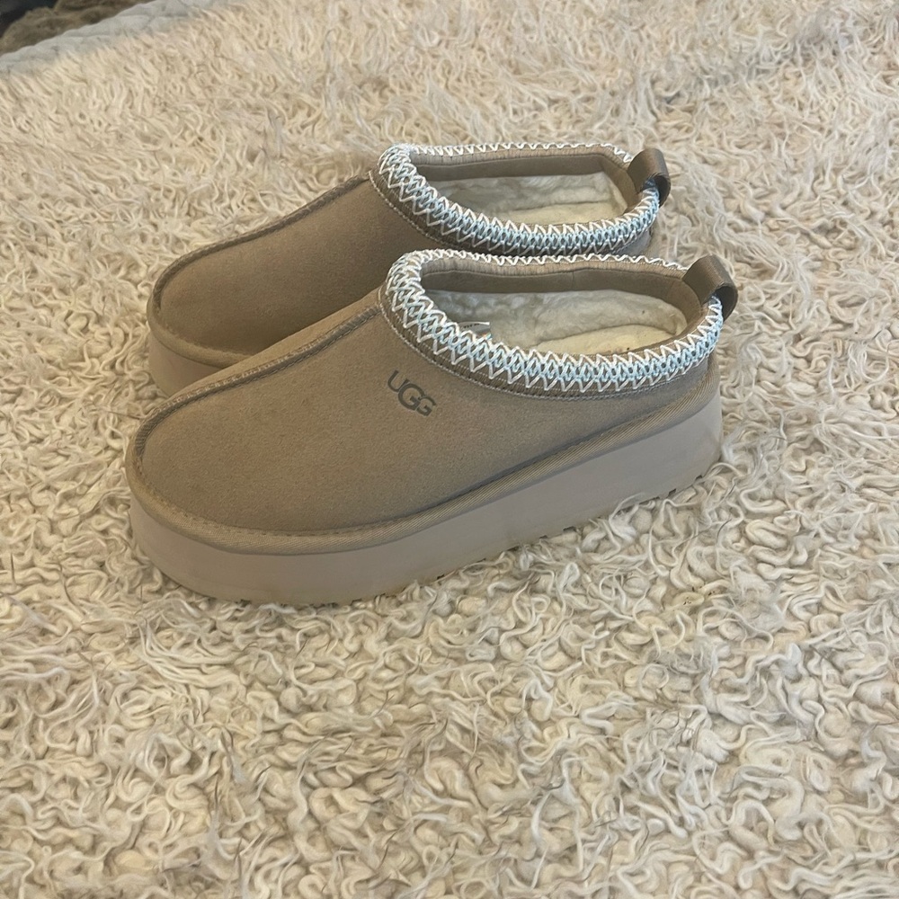 ugg taz slippers